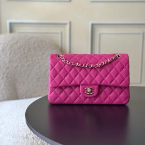Chanel Classic Flap 1:1 Replica Tas - Premium Kwaliteit en Luxe Uitstraling 1150886979 - front view