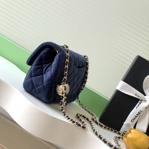 Chanel 19 Flap Bag in fluweel - Premium 1:1 Replica met spiegelkwaliteit 1153189751 - side view
