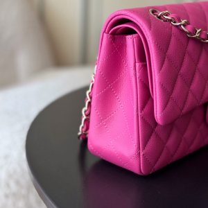 Chanel Classic Flap 1:1 Replica Tas - Premium Kwaliteit en Luxe Uitstraling 1150886979 - side view